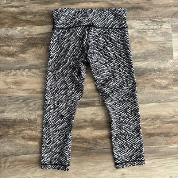 Lululemon Wunder Under Crop Leggings Houndstooth Print Size 6 – Capri Yoga Pants - Picture 5 of 5